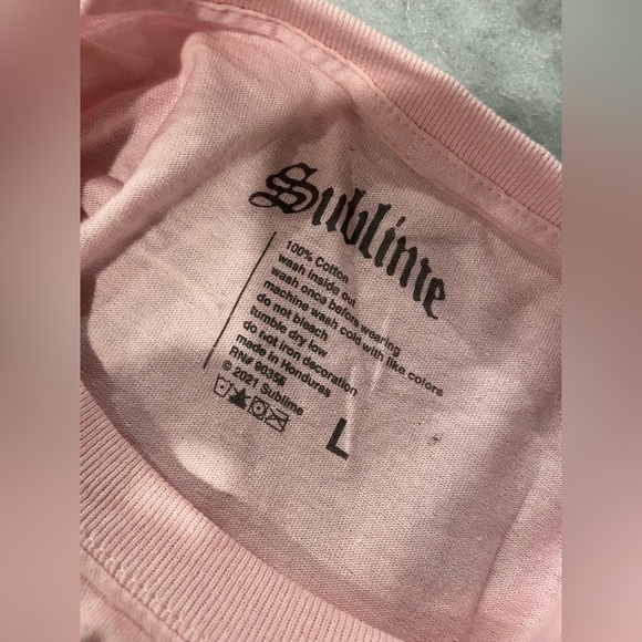 NWOT Sublime Size L Pink Short Sleeve Crew Neck Tee Shirt Endless Petals Sun - Picture 10 of 10